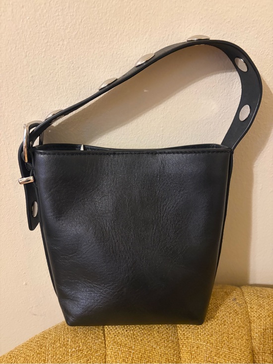 Madewell Handbags - Madewell Essential Micro Bucket Tote